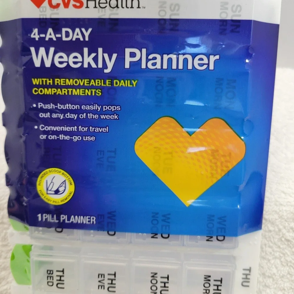 CVS 4-A-Day Weekly Planner Green With Removable Daily Compartments Push Button
